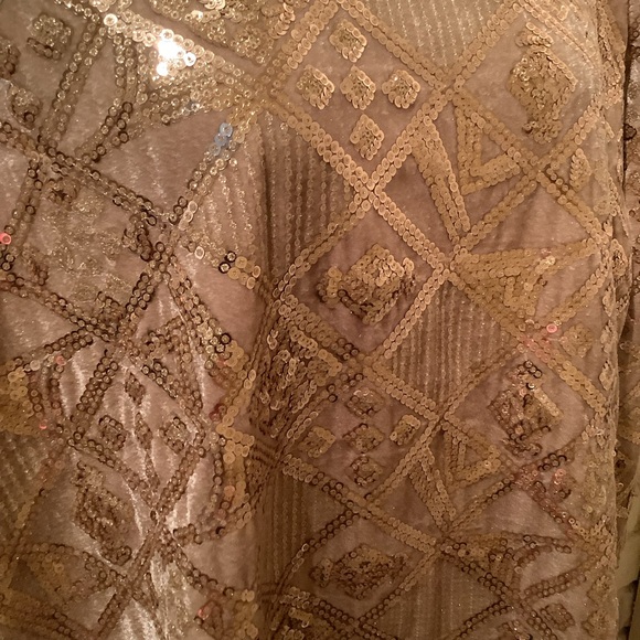 2pc plus size gold sequin jogging set. - Picture 8 of 10